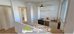 t3 à la vente -   03100  MONTLUCON, surface 82 m2 vente t3 - UBI403386651